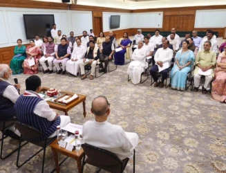 'Avoid Lutyens web': PM Modi's advise to 45 NDA MPs at breakfast meet
