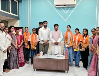 संस्कृति स्कूल के मेधावी छात्रों  को विधायक गोपाल सिंह इंजीनियर द्वारा किया सम्मानित