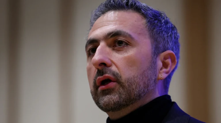 Microsoft AI chief warns Mark Zuckerberg: AI race risks control; World at stake