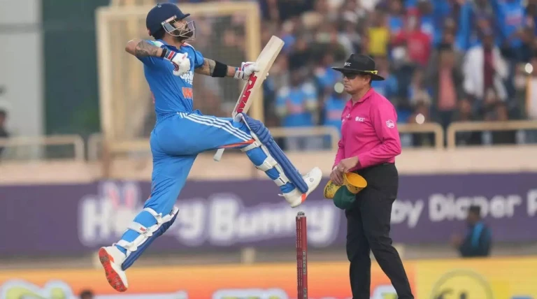 'As easy as making tea': Virender Sehwag hails Virat Kohli after Ranchi hundred